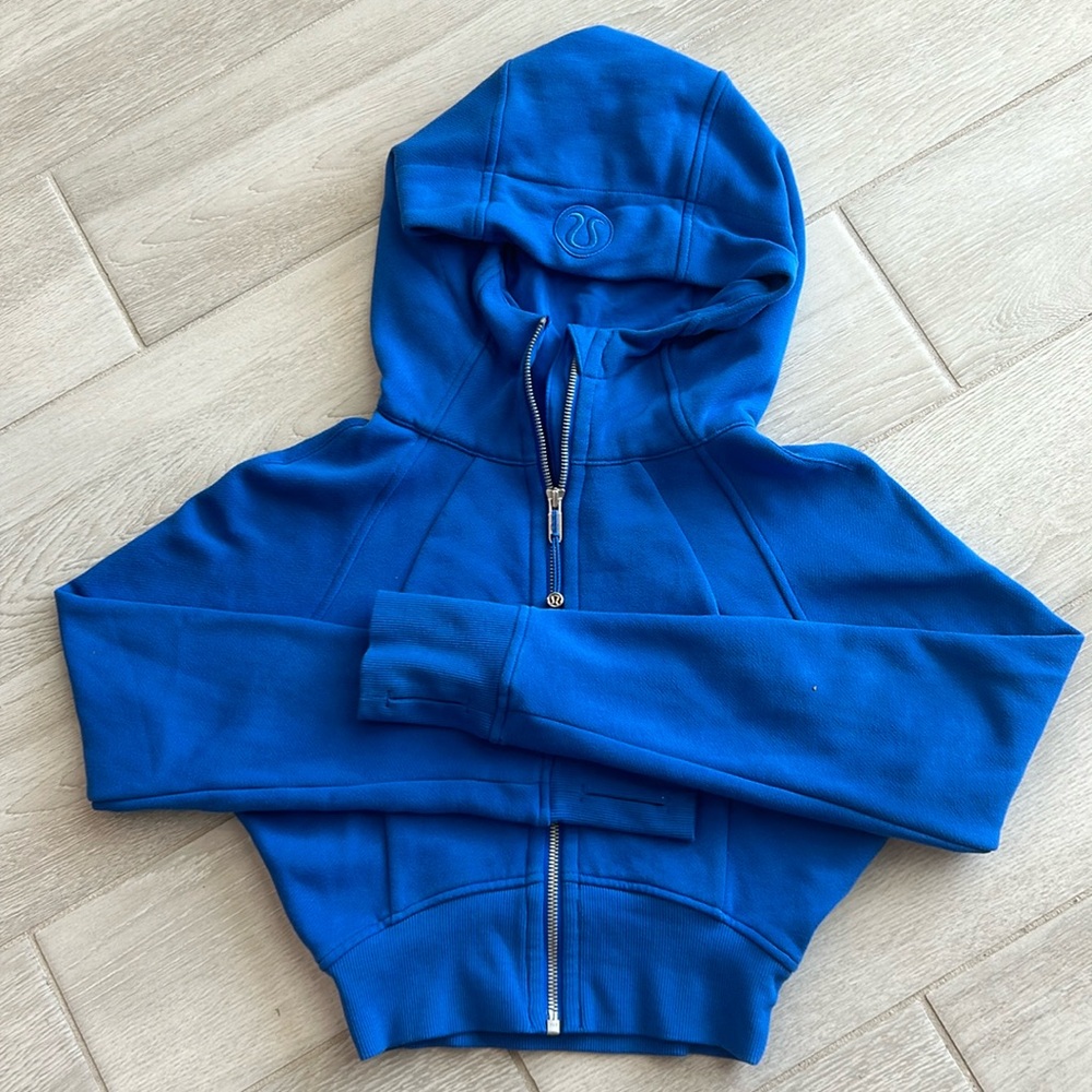Blue nile size 2 lululemon fitted scuba
